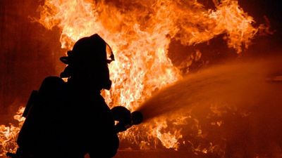 В Павлограде вспыхнул масштабный пожар на предприятии: причины выясняются