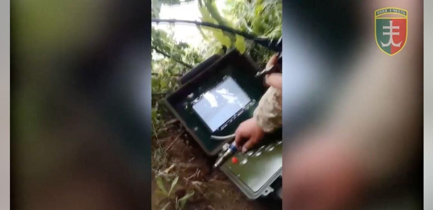 ВСУ Стугной-П уничтожили еще один вражеский танк в Херсонской области ВСУ Стугной-П уничтожили еще один вражеский танк в Херсонской области