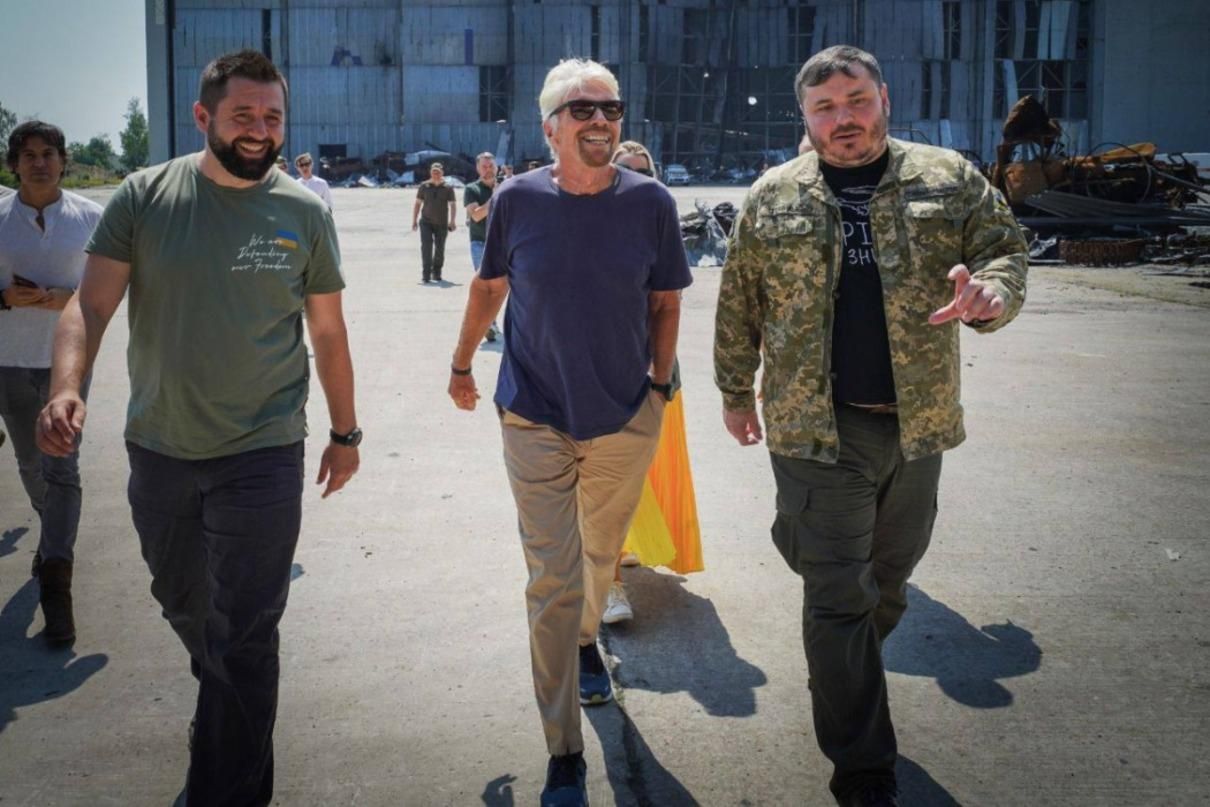 Миллиардер Бренсон призвал срочно передать Украине оружие - детали Миллиардер Бренсон призвал срочно передать Украине оружие - детали