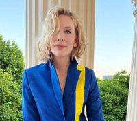 Кейт Бланшетт одягла синьо-жовтий костюм в підтримку України – його продадуть на аукціоні