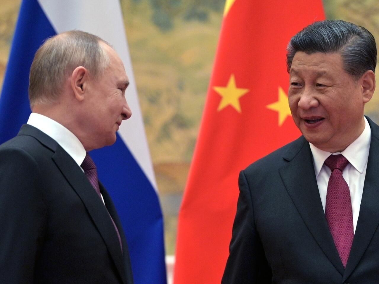 Сі Цзіньпін відмовив Володимиру Путіну приїхати у Росію