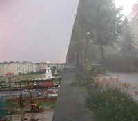Львів накрила потужна гроза з градом: фото та відео затоплених вулиць