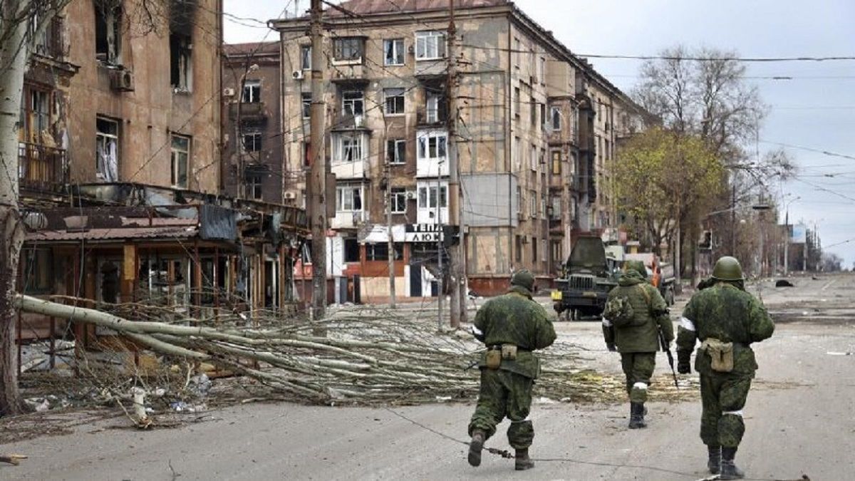 Окупанти вивезли головний фонтан Маріуполя