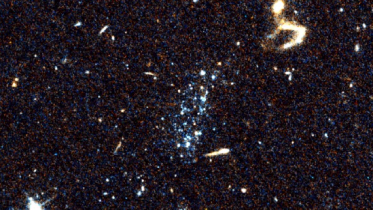 Зоряна система "блакитна пляма" зафіксована телескопом "Габбл"