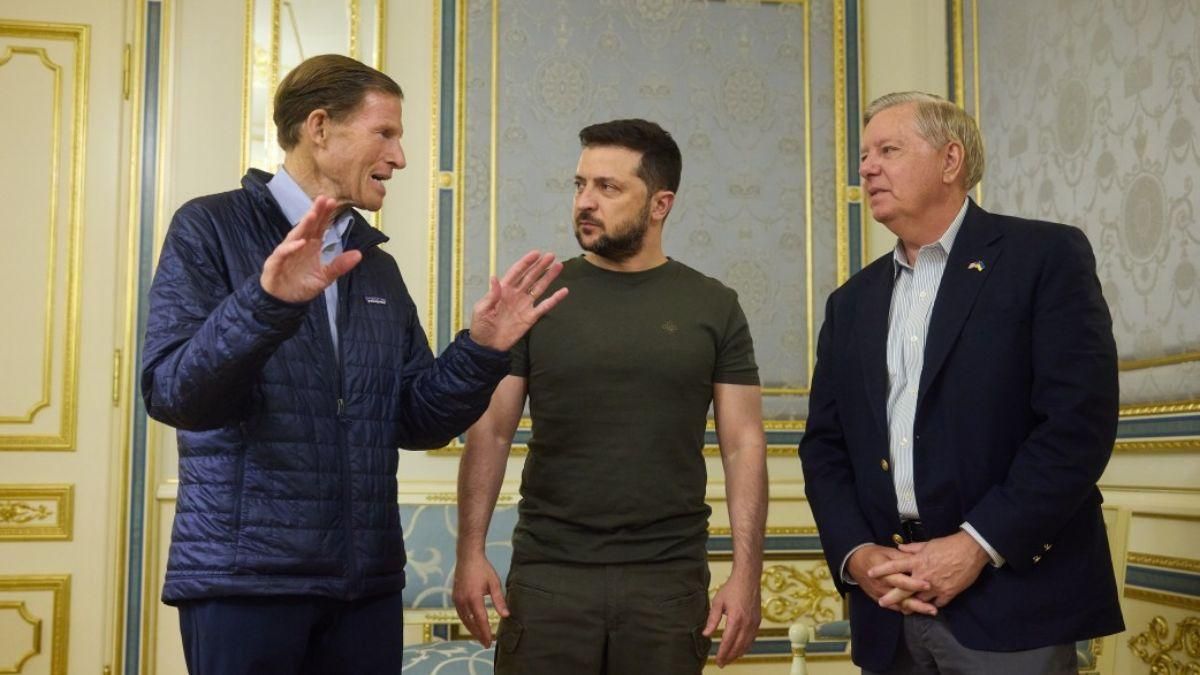 Зеленський зустрівся з американськими сенаторами - говорили про ППО Зеленський зустрівся з американськими сенаторами - говорили про ППО