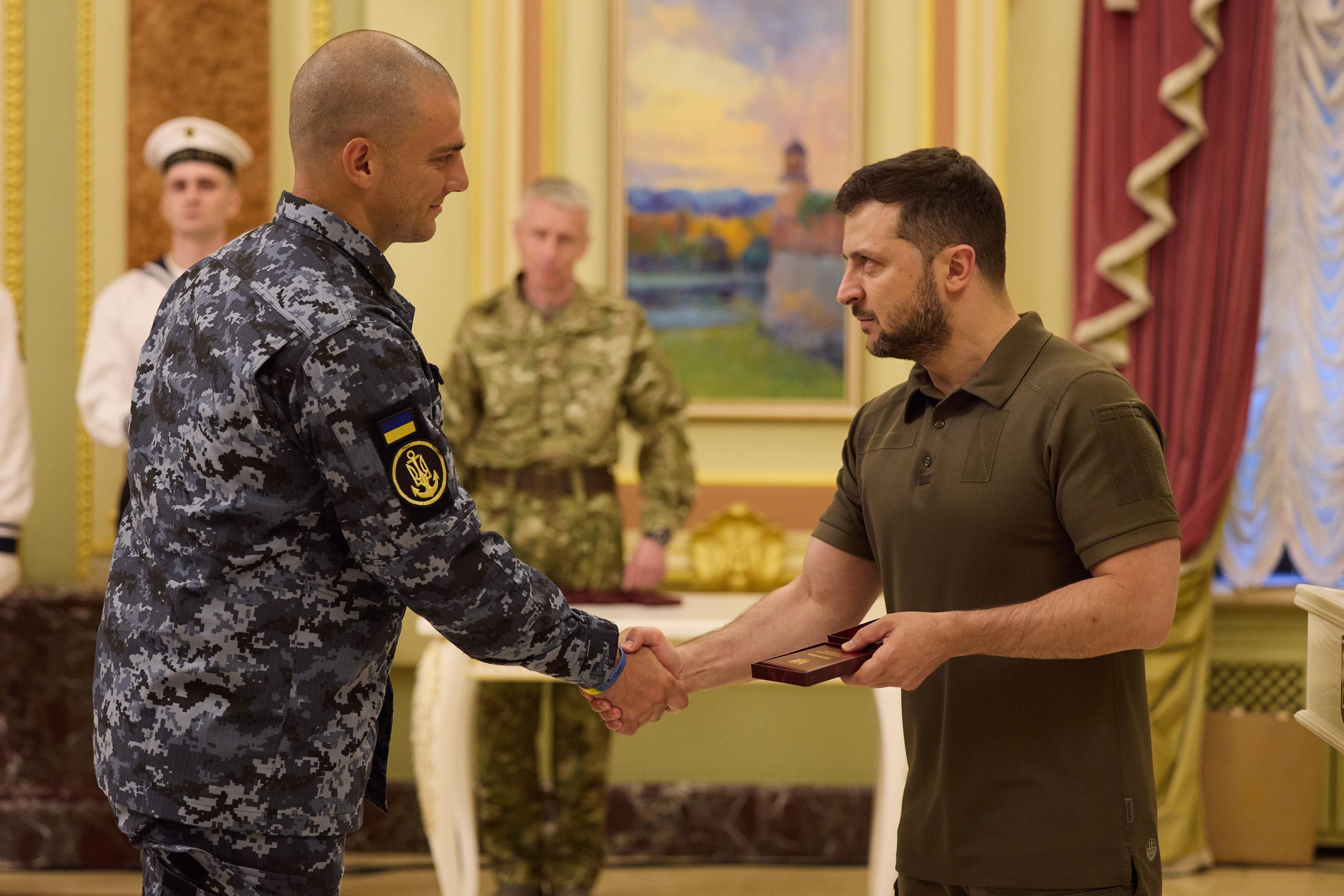 Михаил получил орден "За мужество" за сбитую российскую ракету Михаил получил орден "За мужество" за сбитую российскую ракету