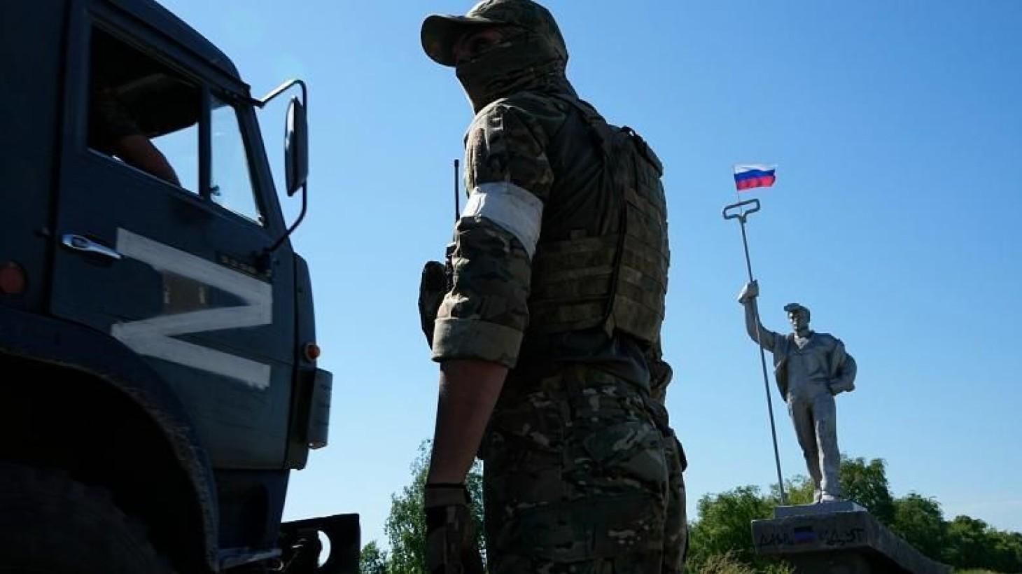 Росія стягує резерви з усієї країни до кордону України Росія стягує резерви з усієї країни до кордону України