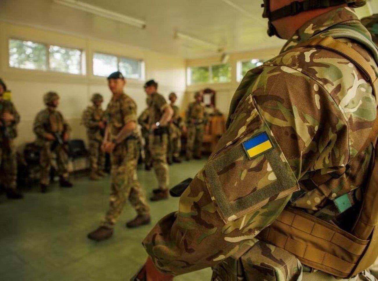 Украинские военные прибыли в Великобританию на обучение – первые детали