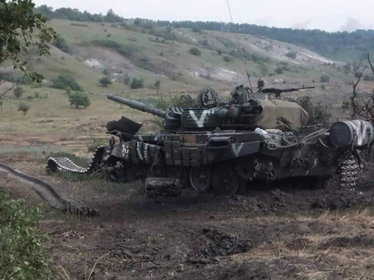 російські солдати ламають техніку, щоб не йти воювати в Україну