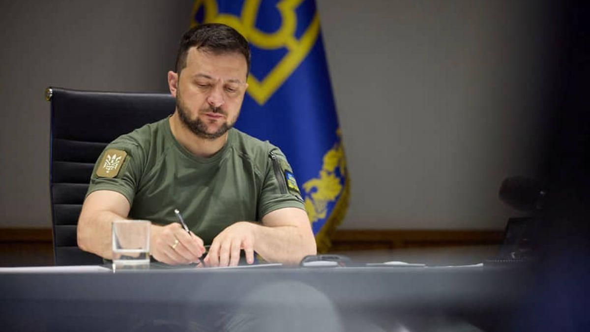 Зеленський доручив розробити іспит для отримання громадянства - відповідь на петицію 24 Канал Зеленський доручив розробити іспит для отримання громадянства - відповідь на петицію 24 Канал