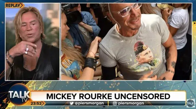 Мікі Рурк у футболці з портретом путіна 