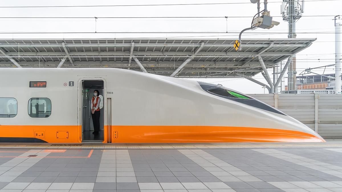Європа хоче замінити авіаперельоти високошвидкісними потягами - Техно