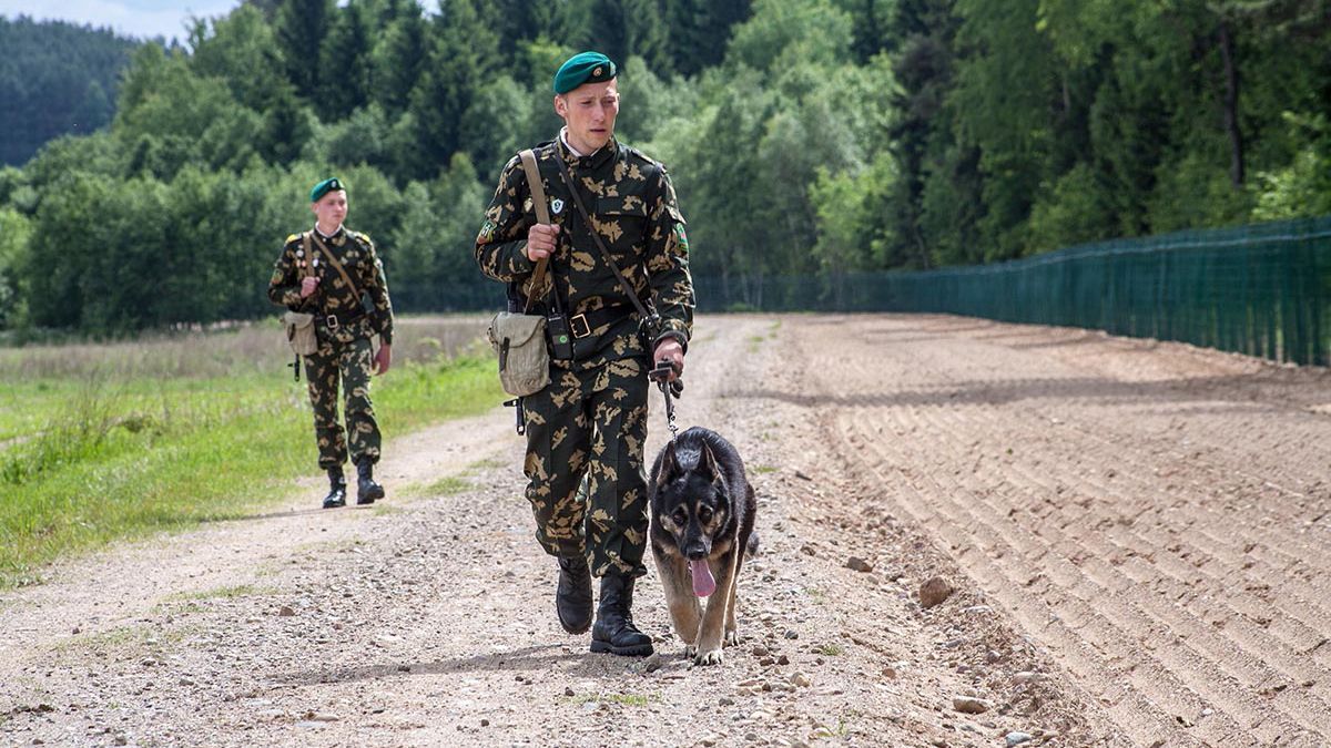 Білоруський прикордонник перетнув кордон України і хотів воювати проти Росії