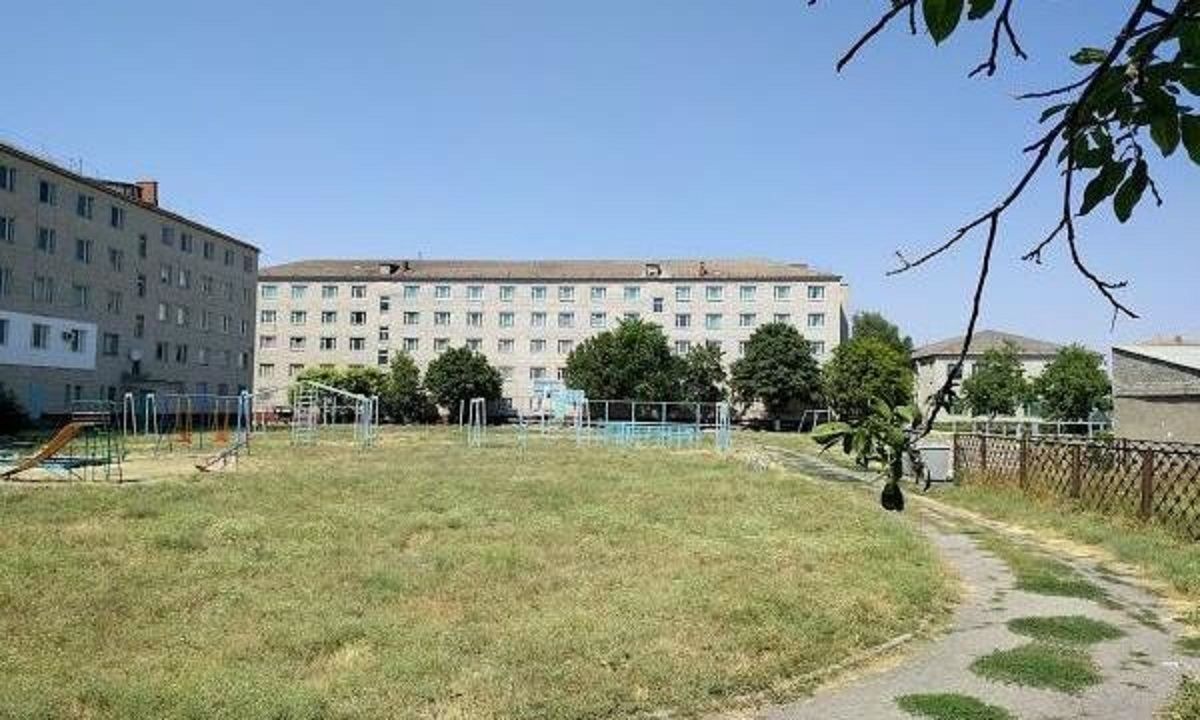 В Геническе в здании ПТУ работает застенка россиян В Геническе в здании ПТУ работает застенка россиян