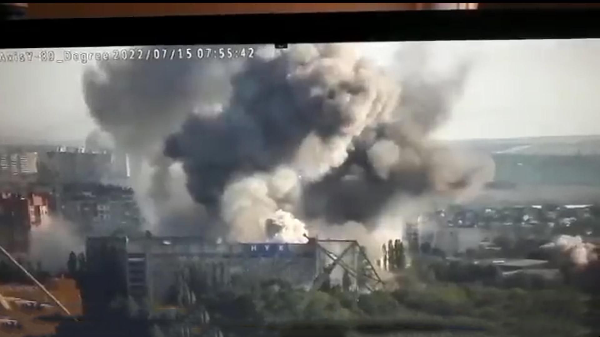 Удар по Николаеву 15.07.2022 – враг попал по двум университетам – видео Удар по Николаеву 15.07.2022 – враг попал по двум университетам – видео