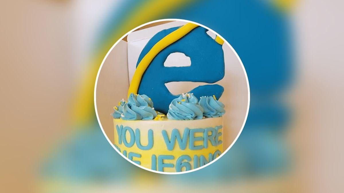 Разработчики IE получили торт в подарок Разработчики IE получили торт в подарок