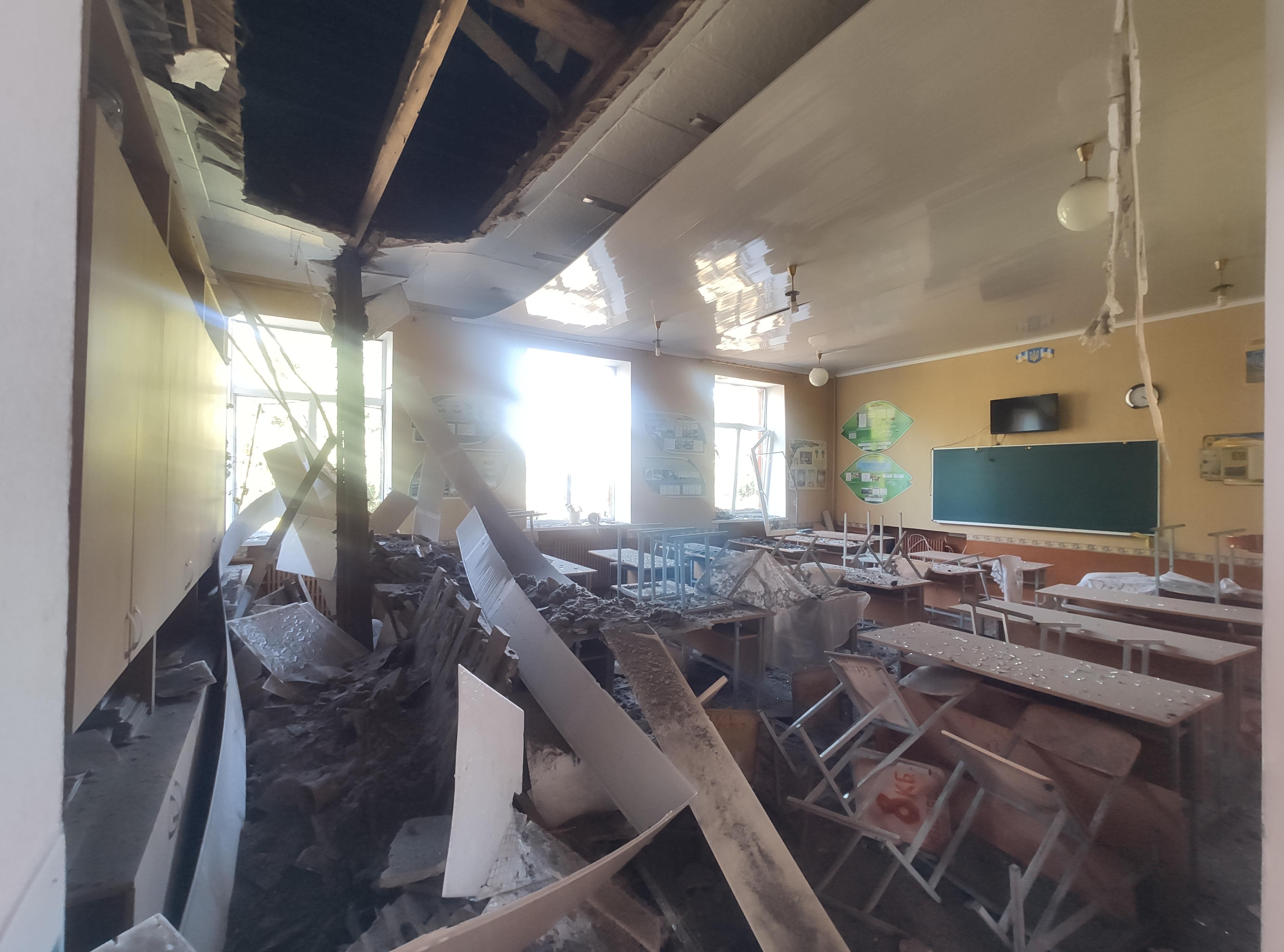 Окупанти знову вгатили по освітніх закладах у Харкові Окупанти знову вгатили по освітніх закладах у Харкові