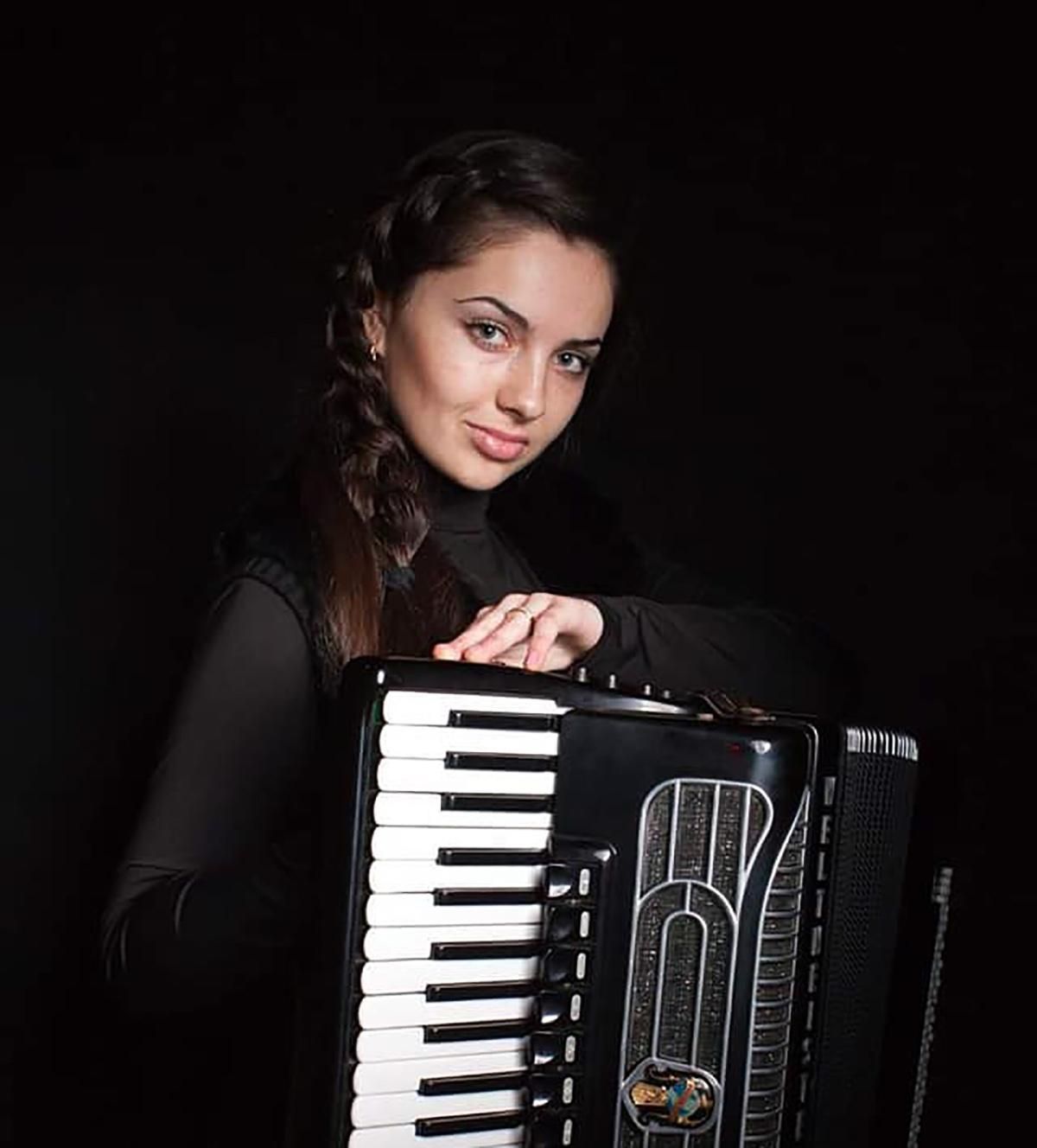 Ярослава погибла во время ракетного обстрела Винницы Ярослава погибла во время ракетного обстрела Винницы