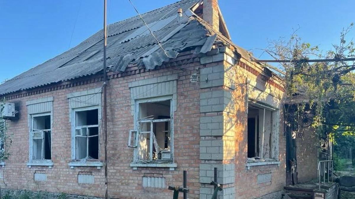 Последствия обстрела Никополя 17 июля Последствия обстрела Никополя 17 июля