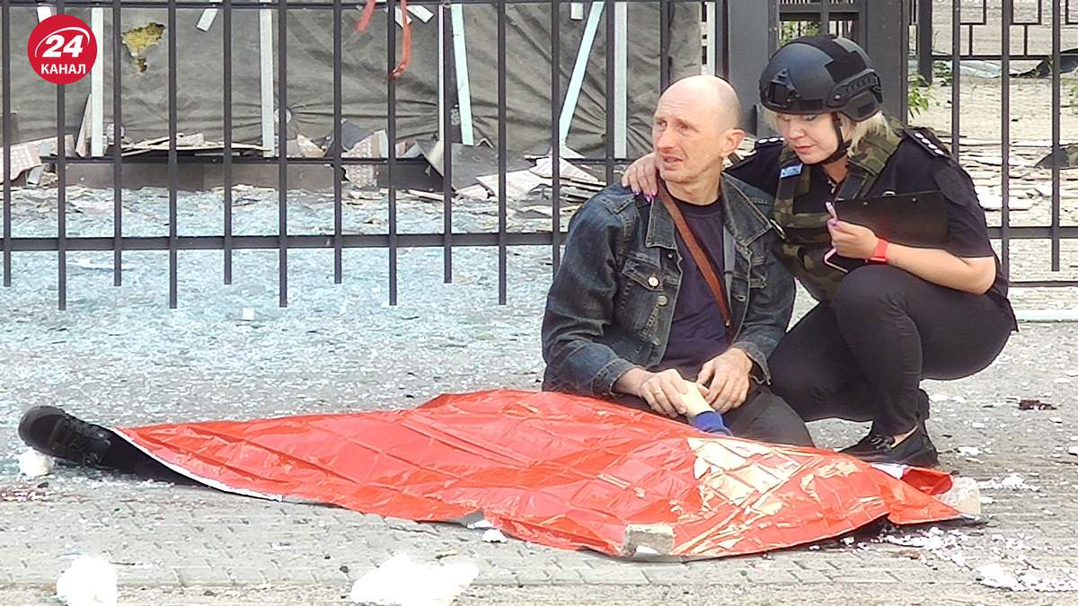 Від удару у Харкові загинув 13-річний хлопчик та літнє подружжя