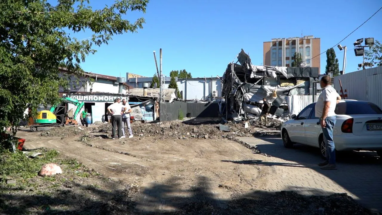 Николаев Николаев