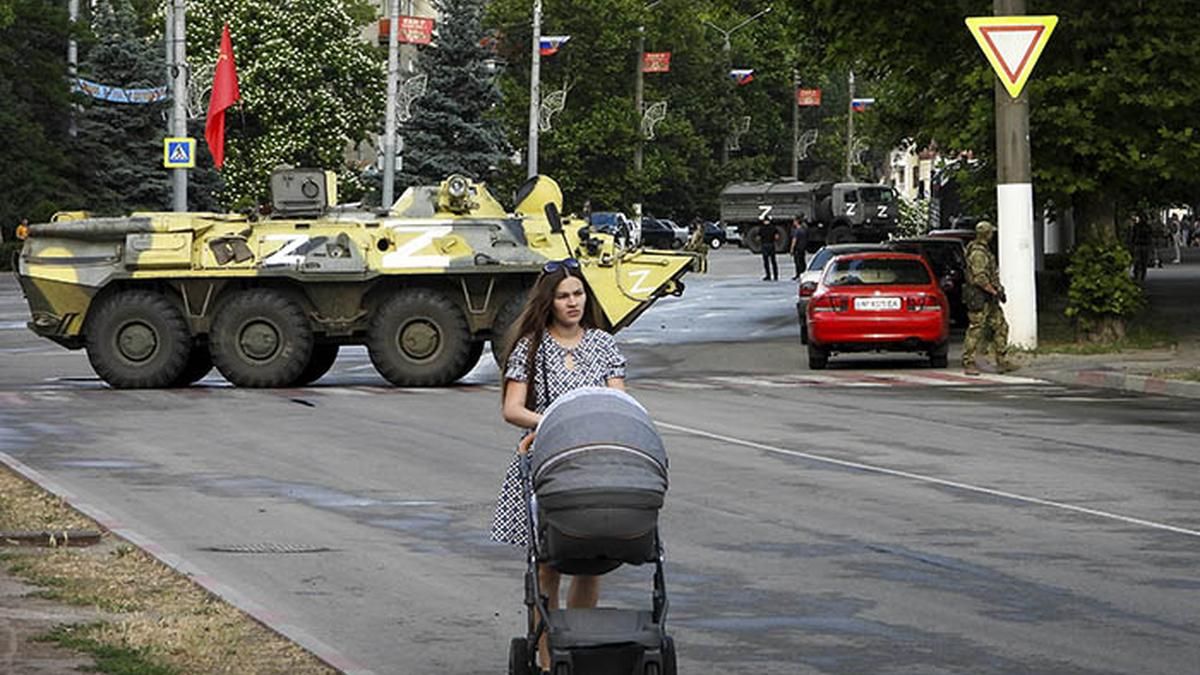 Російські окупанти обмежили в'їзд до Херсону через панічний страх перед ДРГ - 24 Канал Російські окупанти обмежили в'їзд до Херсону через панічний страх перед ДРГ - 24 Канал