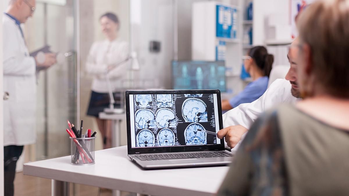 Американский стартап объявил об имплантировании нейрокомпьютерного интерфейса в мозг - Техно