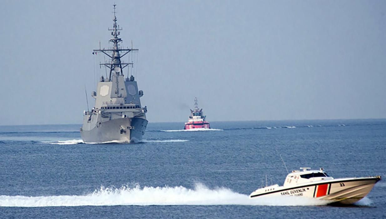 НАТО проводит военные учения Бриз в Черном море НАТО проводит военные учения Бриз в Черном море