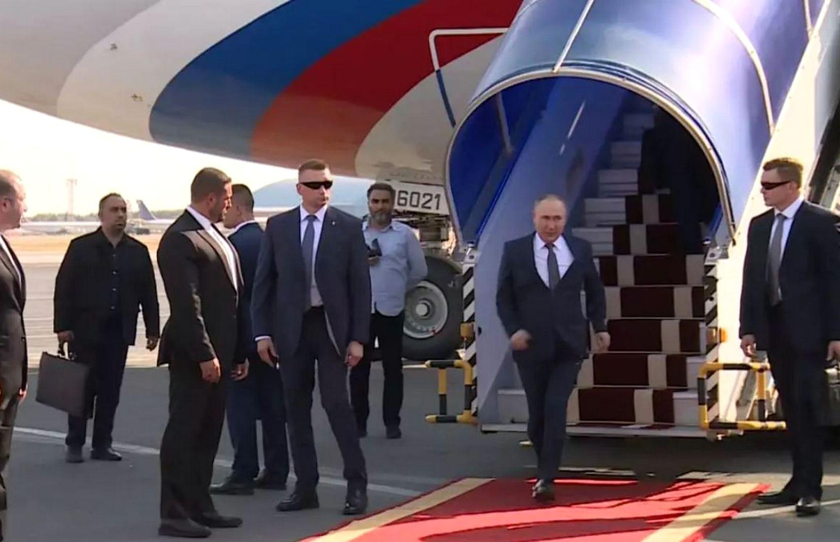 путин во время визита в Иран путин во время визита в Иран