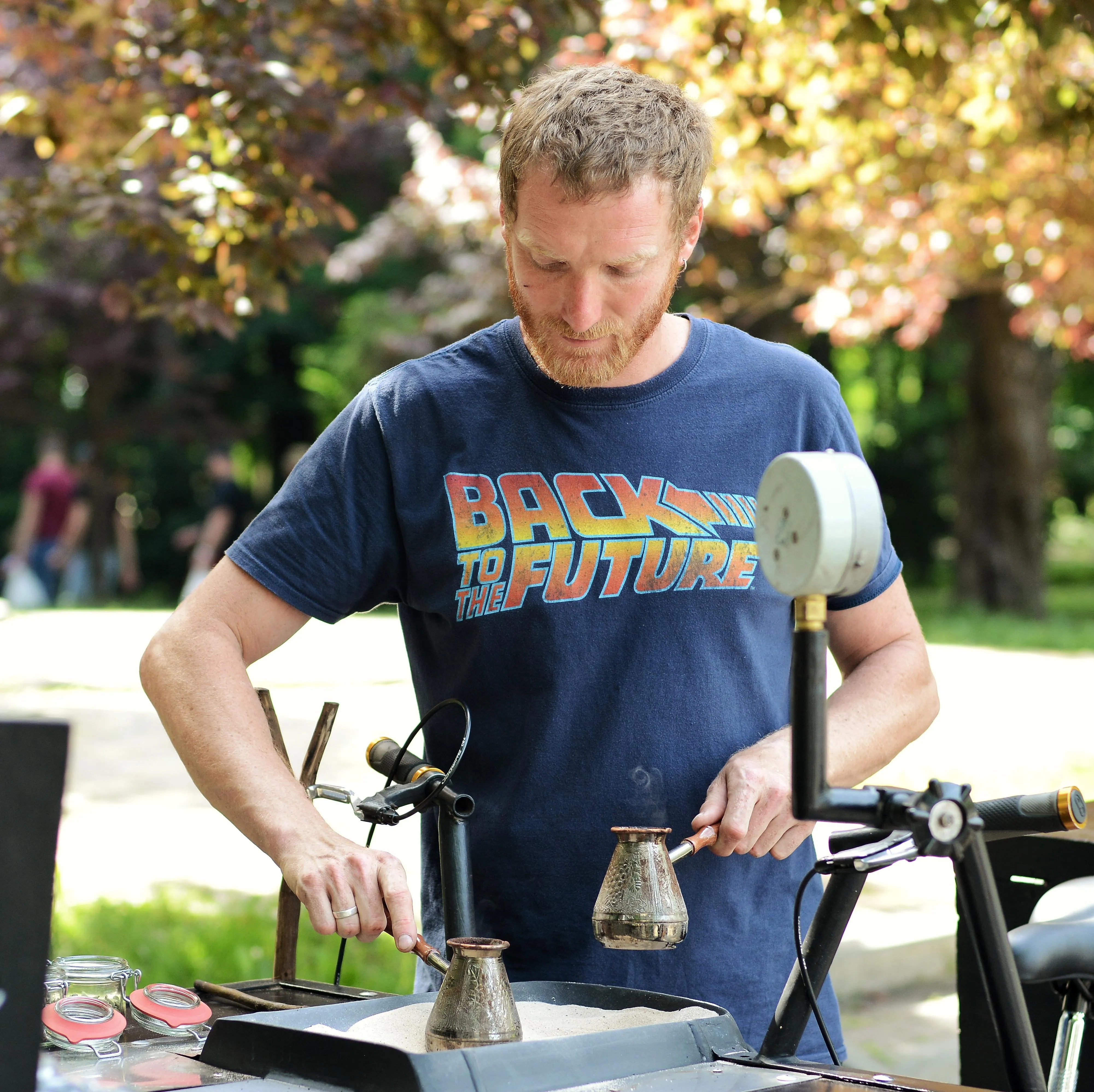 К Дмитрию на кофе приезжают люди из разных районов Львова К Дмитрию на кофе приезжают люди из разных районов Львова