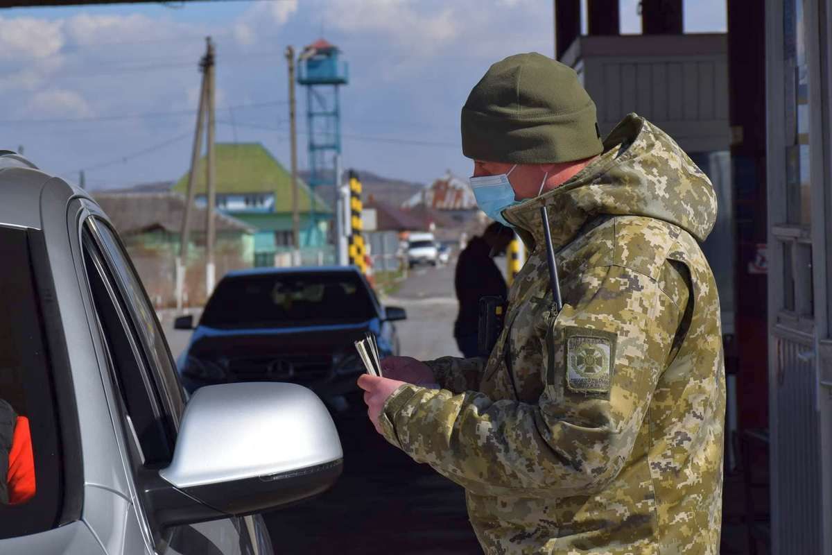 Пересечения границы мужчинам во время войны – В ГНСУ ответили на актуальные вопросы