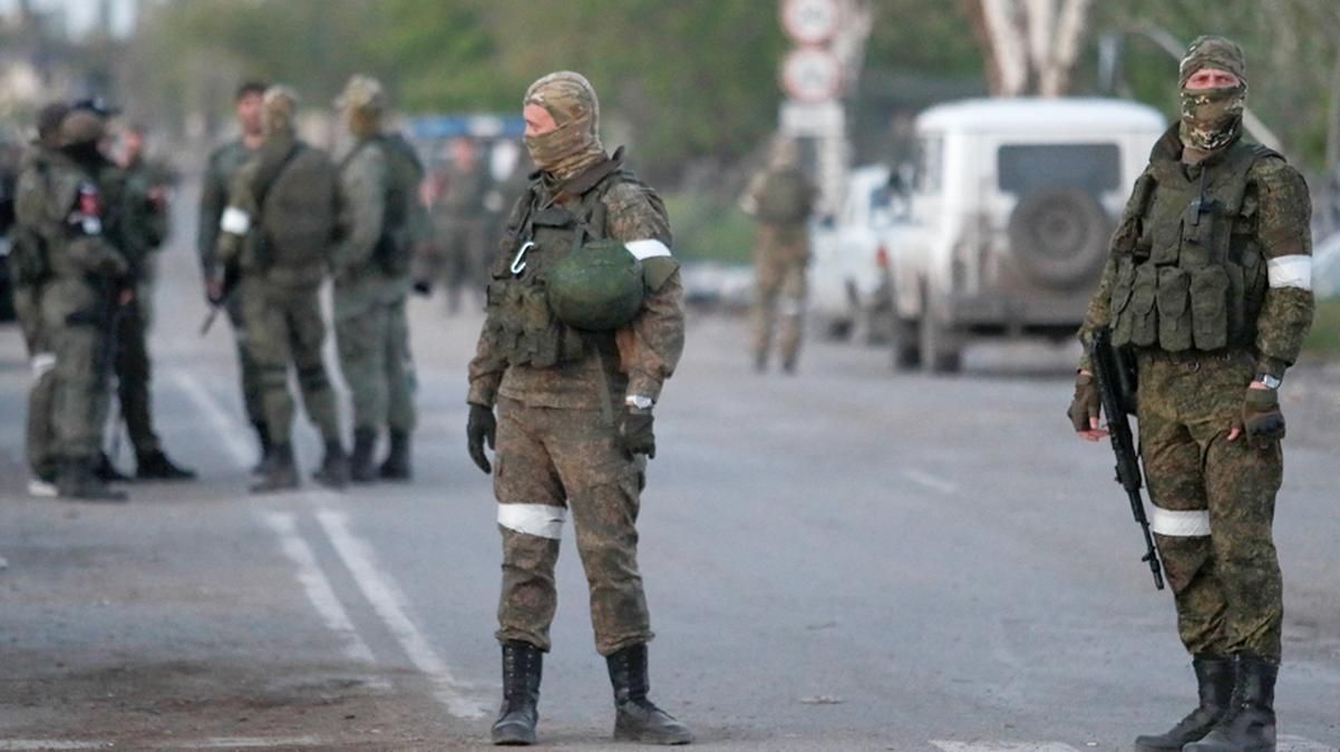 Из-за массового дезертирства российским военным в Запорожье отменили все отпуска Из-за массового дезертирства российским военным в Запорожье отменили все отпуска