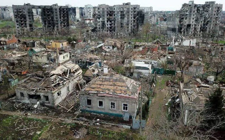 Разрушен оккупантами Мариуполь