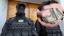Правоохоронці спіймали на хабарі столичного чиновника