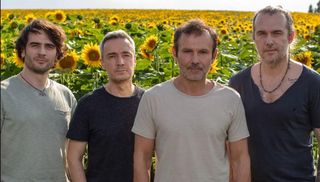 Приобрела новый смысл, – "Океан Эльзы" выпустил песню "Квіти мінних зон", написанную до войны Приобрела новый смысл, – "Океан Эльзы" выпустил песню "Квіти мінних зон", написанную до войны