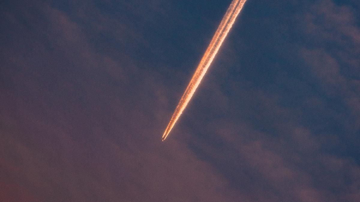 Яка імовірність померти від уламків ракети, що падає з космосу - Техно Яка імовірність померти від уламків ракети, що падає з космосу - Техно