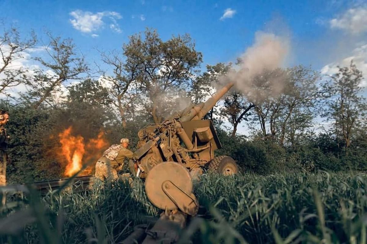 ЗСУ знищили російські склади у Чорнобаївці та Білогірці- 24 Канал ЗСУ знищили російські склади у Чорнобаївці та Білогірці- 24 Канал