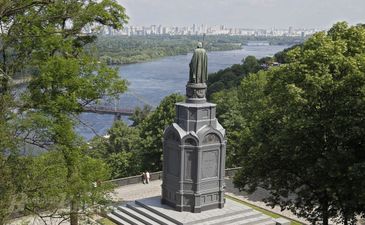 Что лапотные "наследники" Руси не могут простить Украине