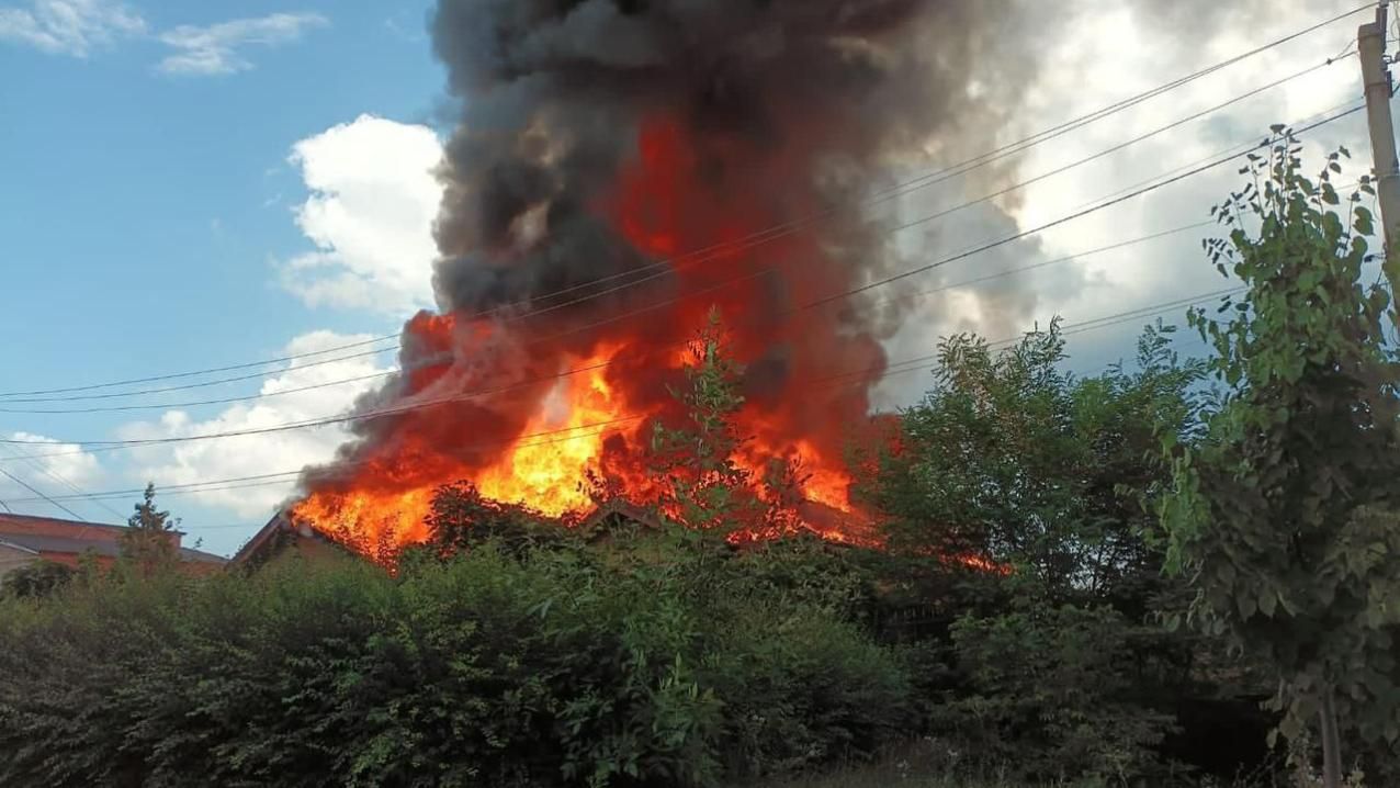 россияне обстреляли Бахмут кассетными боеприпасами россияне обстреляли Бахмут кассетными боеприпасами