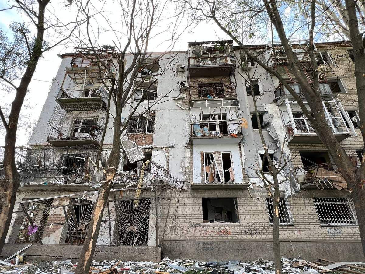 Зросла кількість жертв після обстрілу зупинки в Миколаєві