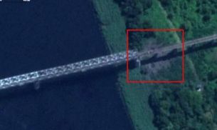 Удачная работа ВСУ: в СтратКоме показали видео уничтоженного железнодорожного моста в Херсоне