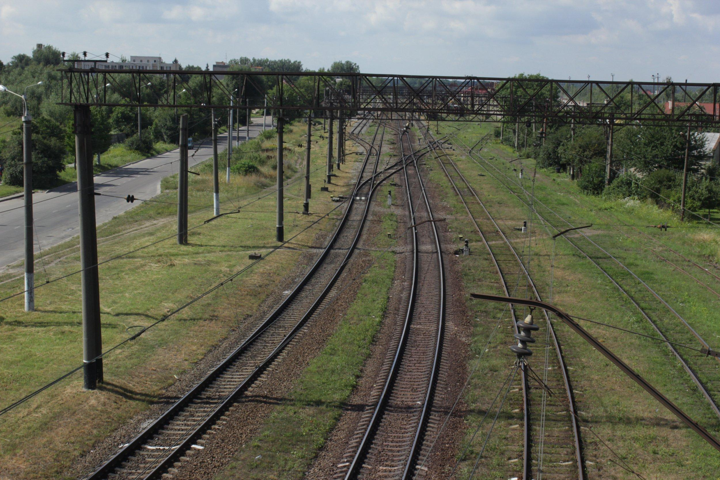 Ситуация в Луганской области - партизаны уничтожили коробку управления железной дорогой - 24 Канал