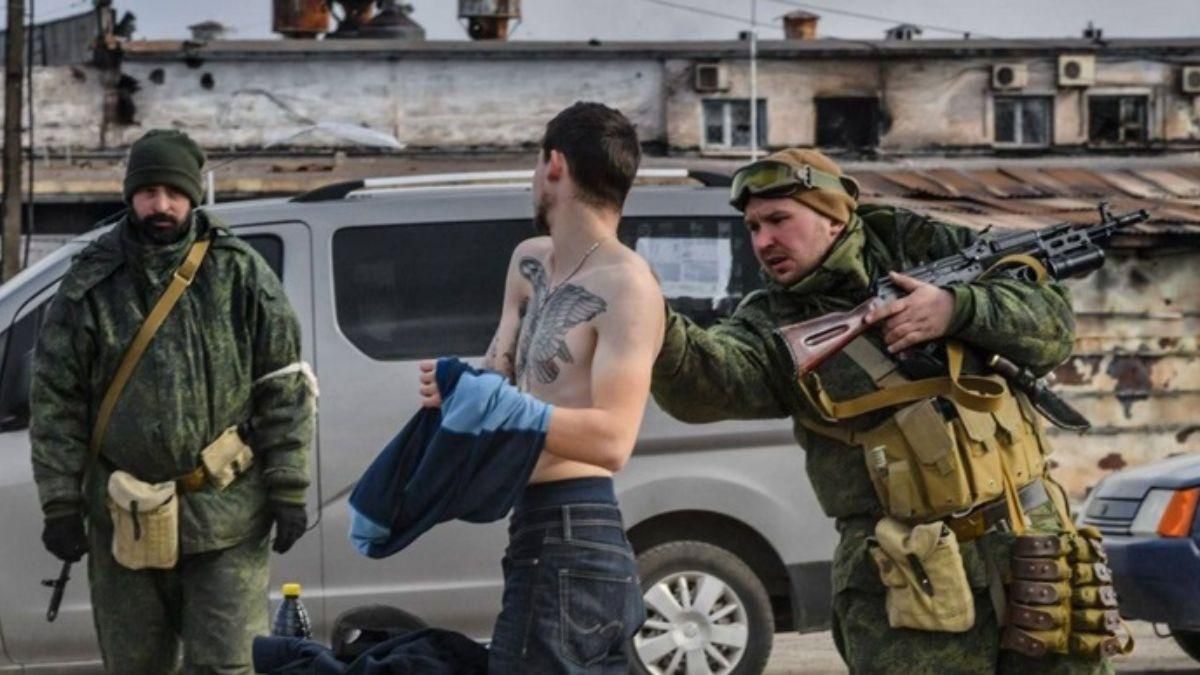 Врач из Мариуполя рассказал, что российские оккупанты вели себя как зомби