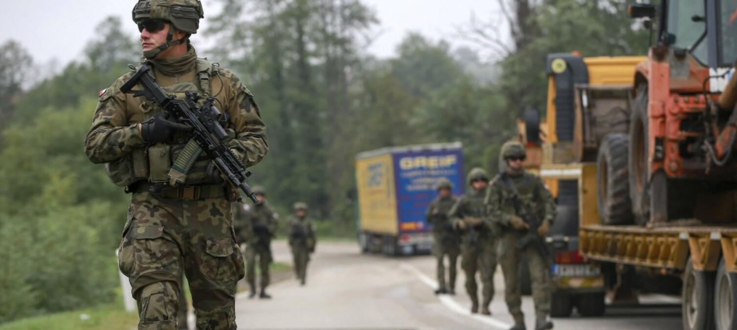 Конфлікт Сербії і Косово - у НАТО заявили, що KFOR готові втрутитися - останні новини - 24 Канал