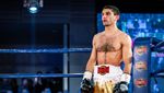 Українського чемпіона світу з боксу змушують битися з непереможним боксером