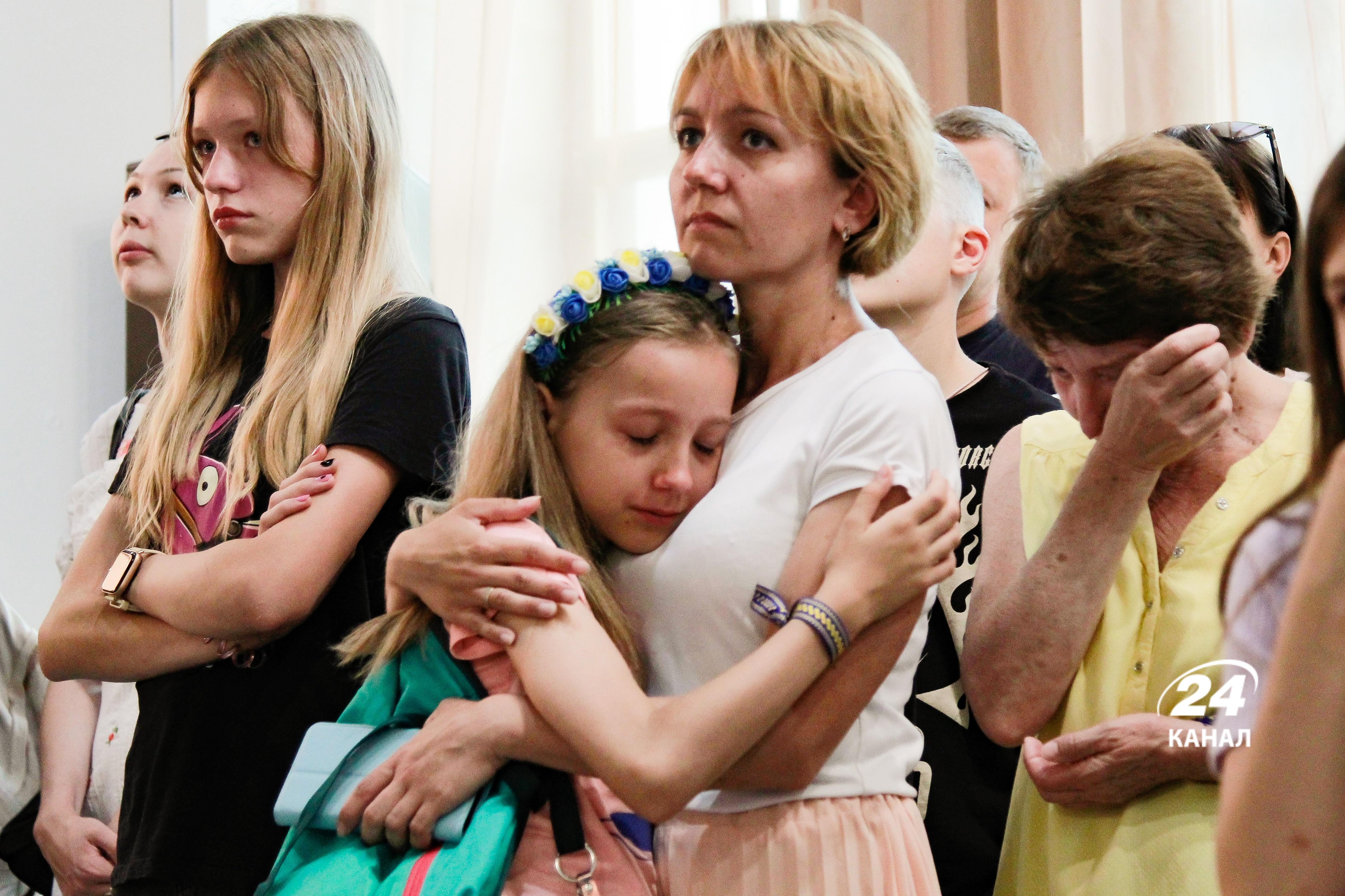 "росія принесла вбивства та знущання": діти, що виїхали з Маріуполя, встановили новий рекорд