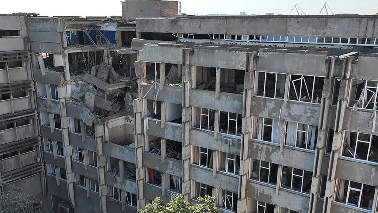 Ракетний обстріл Миколаєва сьогодні - окупанти пошкодили житлові будинки - Новини України - 24 канал Ракетний обстріл Миколаєва сьогодні - окупанти пошкодили житлові будинки - Новини України - 24 канал