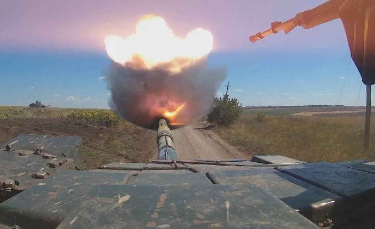 Готовились к наступлению: артиллеристы эффектно уничтожили кучу техники и живой силы оккупантов Готовились к наступлению: артиллеристы эффектно уничтожили кучу техники и живой силы оккупантов