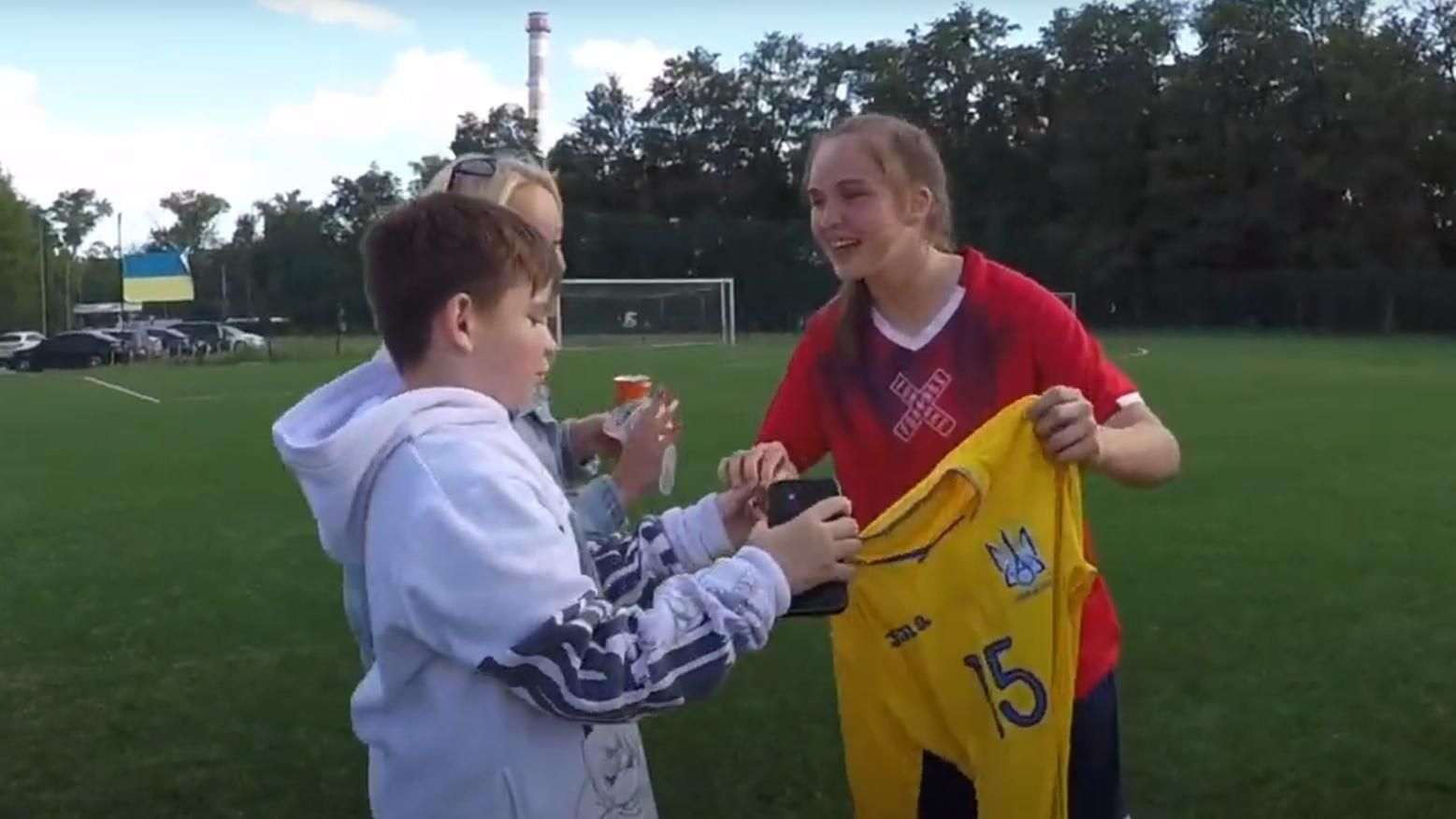 Дети провели футбольный матч, чтобы собрать деньги на нужды ВСУ - помощь ВСУ - 24 Канал
