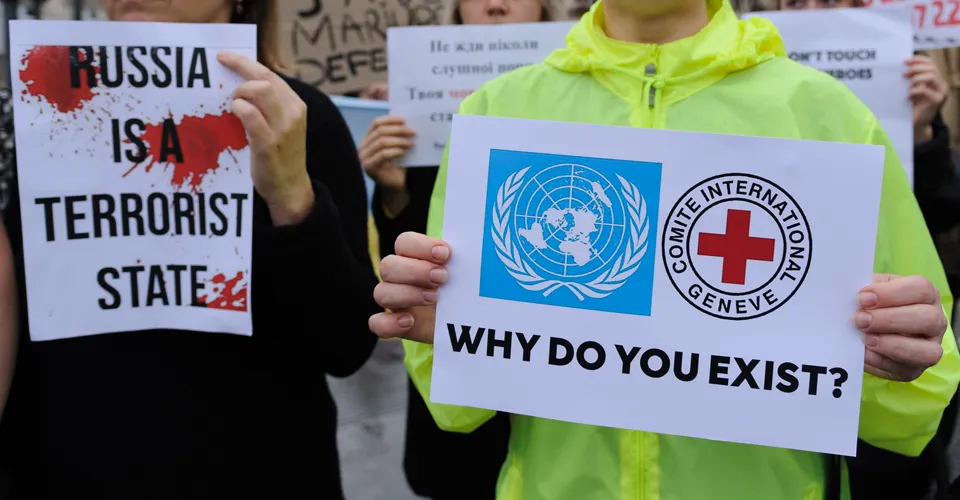 родные защитников Азовстали призывают Красный Крест к коммуникации